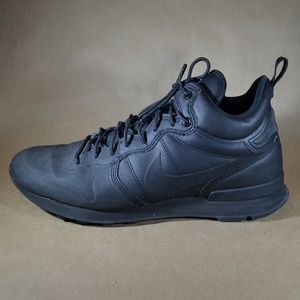 nike internationalist utility men's